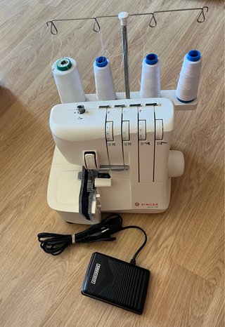 Remalladora Singer S14-78