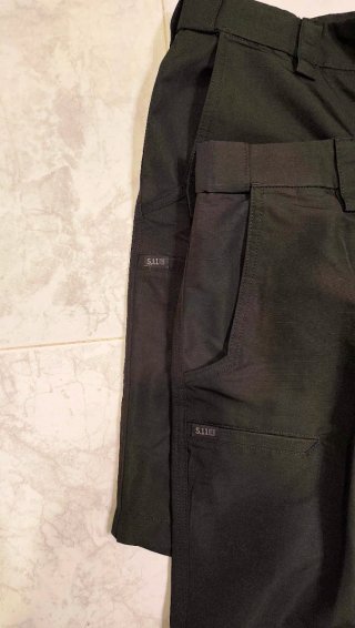 Dois pares Calções 5.11 Tactical Pretos
