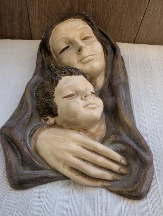 Quadro Virgem Maria com Menino em Terracota