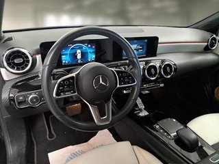 Mercedes-Benz CLASE A A 250 e (2022)