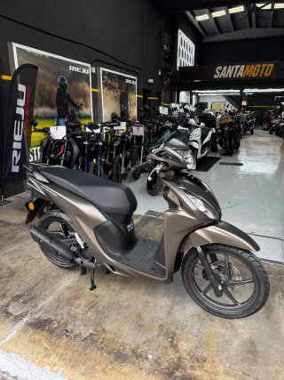 Honda Vision 110 Scooter Marrón 2026