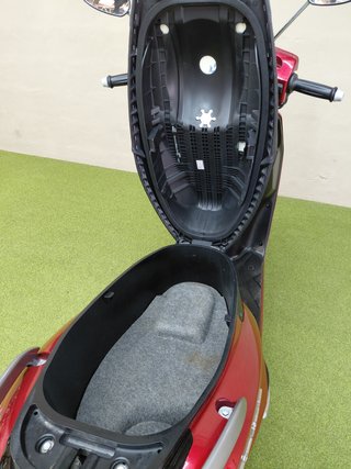 Yamaha D'elight 125 Scooter Rojo