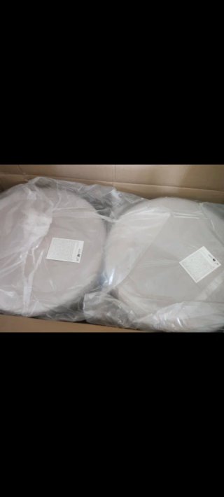 2 Puffs Maisons du monde, nuevos en su caja