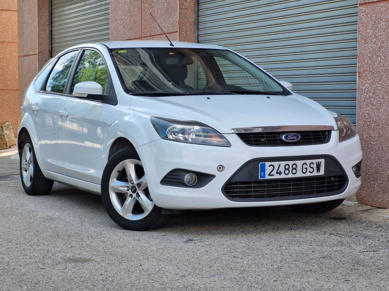 Ford Focus 2010 1.6 tdci - foto 1