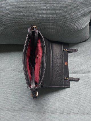 Bolso piel negro elegante 3 cremalleras