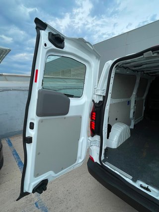 Volkswagen Transporter Furgón BL 2.0TDI Aut. 110kW