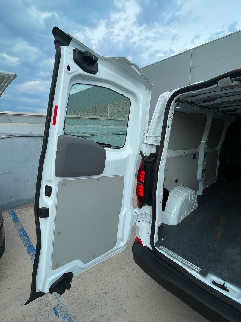 Volkswagen Transporter 2026, foto 5