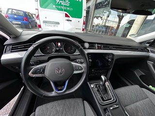Volkswagen Passat Híbrido Enchufable Familiar