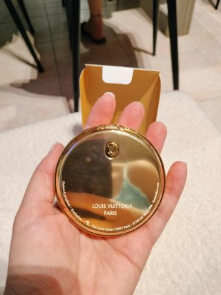 Louis Vuitton LV Ombres 650 Waking Dawn