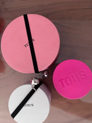 Cajas Tous Rosa y Blanca