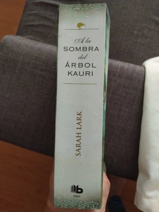 Libro La Sombra del Árbol Kauri