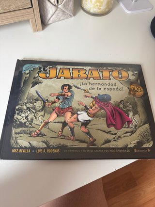 LA HERMANDAD DE LA ESPADA