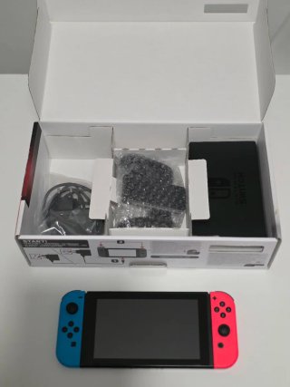 COMO NUEVA - Nintendo Switch V1 liberable.