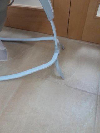 Mecedora para bebé con móvil