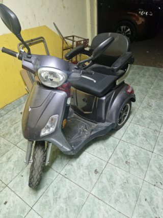 Scooter movilidad eléctrico 3 ruedas