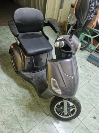 Scooter movilidad eléctrico 3 ruedas