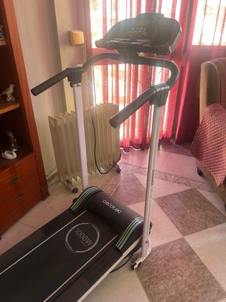 Cinta de Correr Eléctrica Cecotec RunnerFit