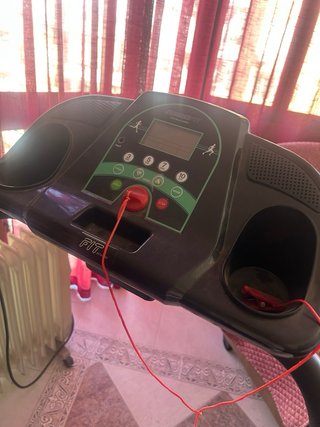Cinta de Correr Eléctrica Cecotec RunnerFit
