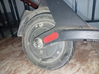 Patinete eléctrico en buen estado