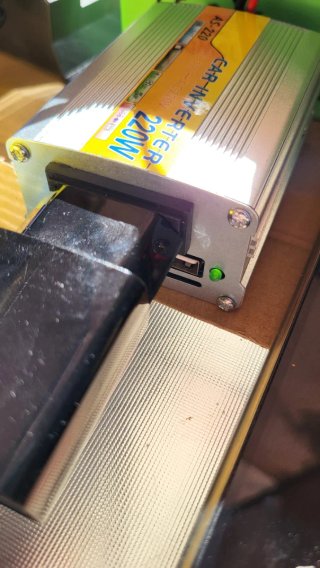 Kit solar 20w completo con inversor y batería 12Ah