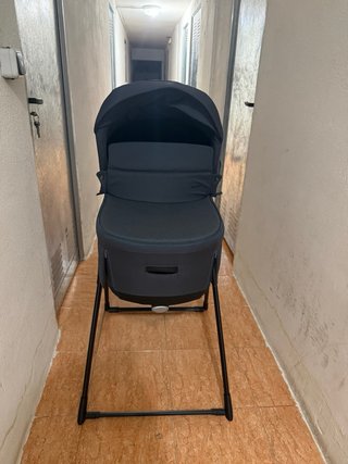 Capazo con 5 ventanas y acople para uso de cuna