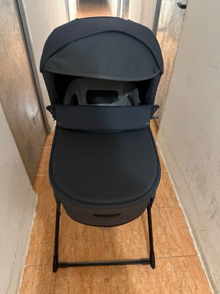 Capazo con 5 ventanas y acople para uso de cuna