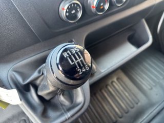 Renault Master FURGÓN L1H1 DCI 135CV
