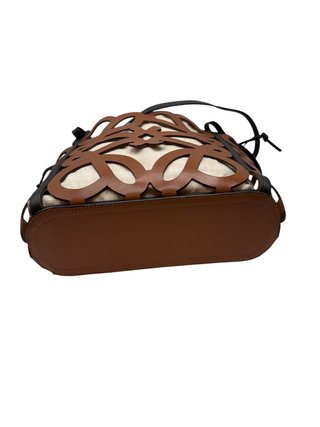 Bolso Loewe Basket Anagram Cut-Out Marrón/Negro