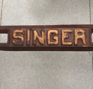 Pie de Máquina de Coser Singer de Hierro Forjado