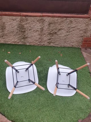 Juego de 2 Sillas Blancas