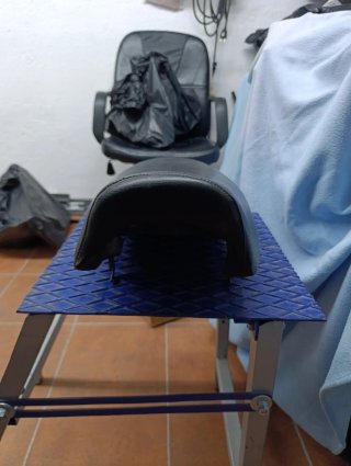 Asiento negro para moto derbi antorcha