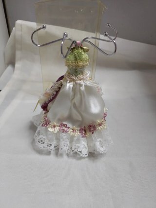 Figura Porta Anillos Bisutería Vestido