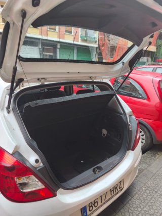 Opel Corsa 2013.Motor roto.
