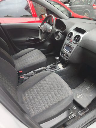 Opel Corsa 2013.Motor roto.