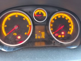 Opel Corsa 2013.Motor roto.
