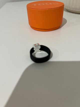 Anillo Tous Negro de acero y onix