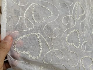 Tende trasparenti con cuori