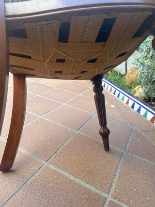 4 Sillas de comedor de madera de caoba  y tela