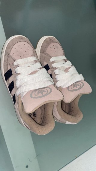 Zapatillas Adidas Beige y Negro