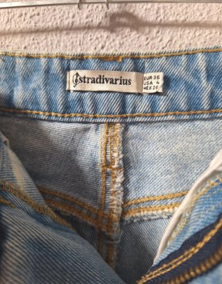 Falda vaquera Stradivarius T.36