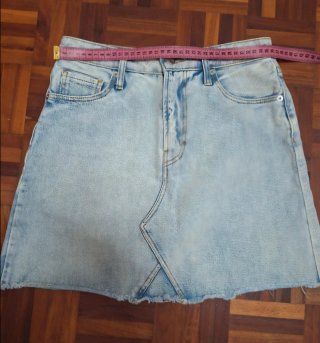 Falda vaquera Stradivarius T.36