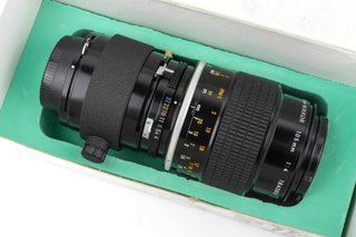 Micro-Nikkor 105mm f/4 Obiettivo