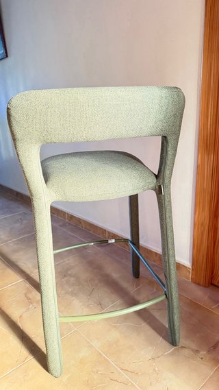 Taburete tapizado SKLUM verde