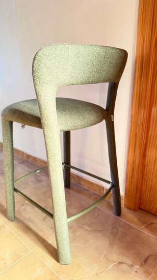 Taburete tapizado SKLUM verde