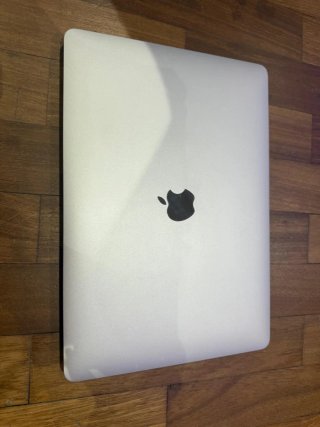 MacBook Pro 13 2020 256GB/8GB Argento