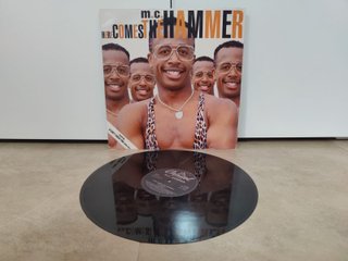 MC Hammer Here Comes The Hammer Vinilo