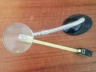 LUPA DE MESA MUY ESTABLE