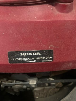 Cortacésped Honda Gasolina (No Funciona)