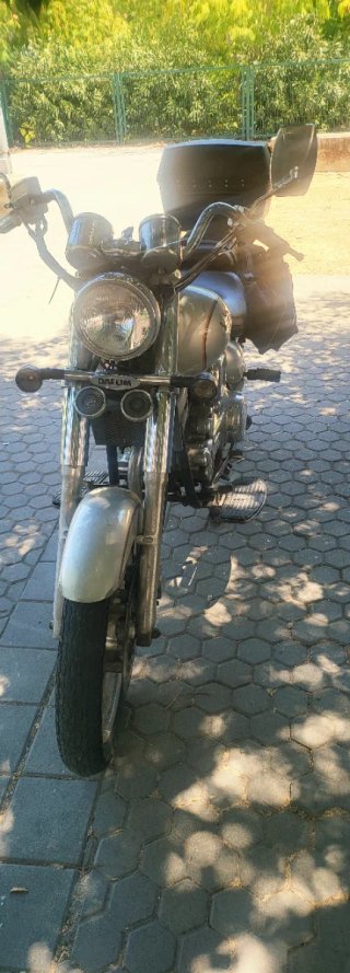 Moto Cruiser 125cc Plata y Negra