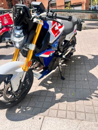 BMW F900R 2024 Naked Azul/Blanco
